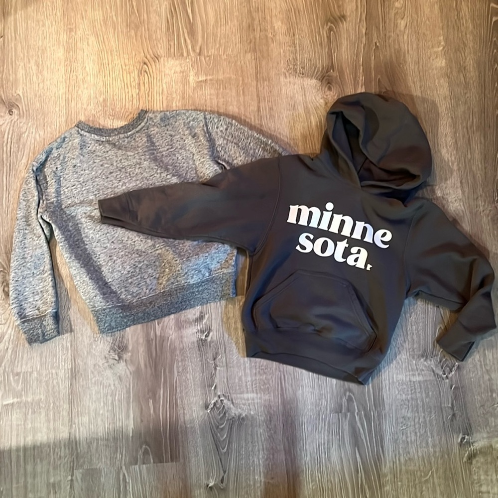 Boys’ size 6 gray sweatshirt lot-Old Navy and Minnesota